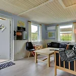 Venla - 150m From The Sea By Interhome